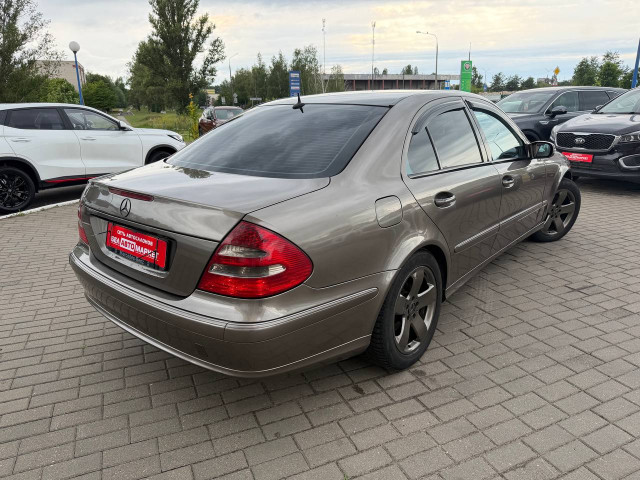 Фото автомобиля 5
