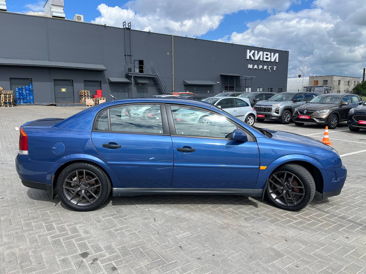 Фото автомобиля 3