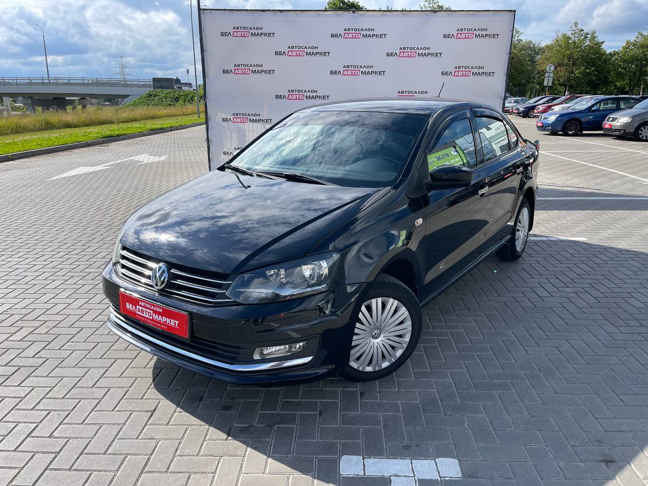 авто с пробегом volkswagen polo sedan 2015