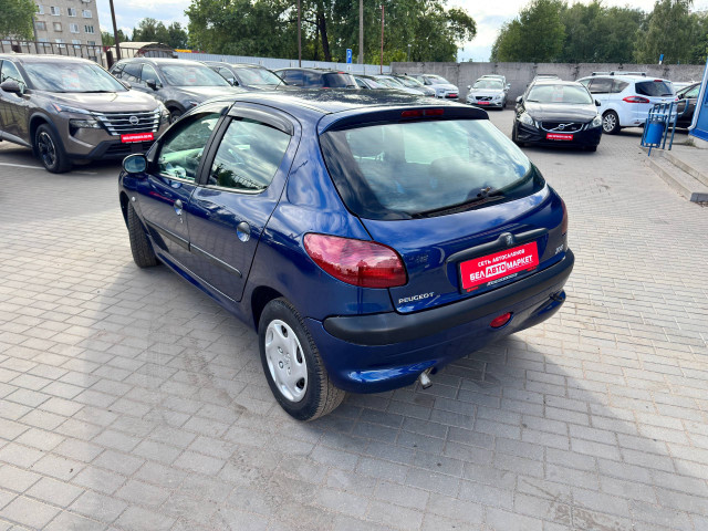Фото автомобиля 7