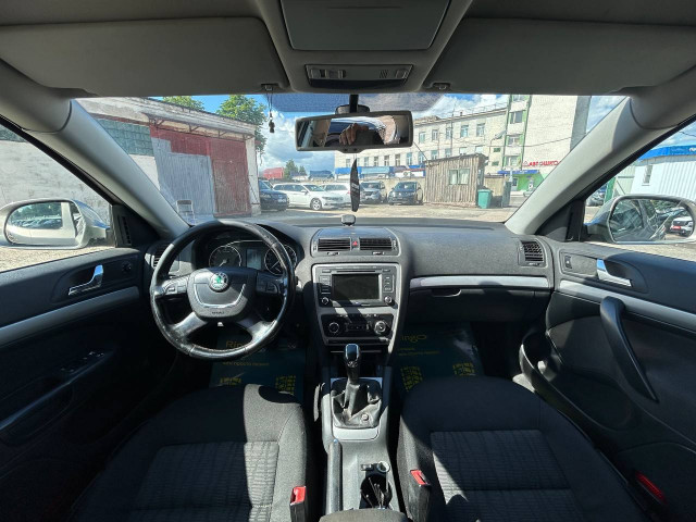 Фото автомобиля 10