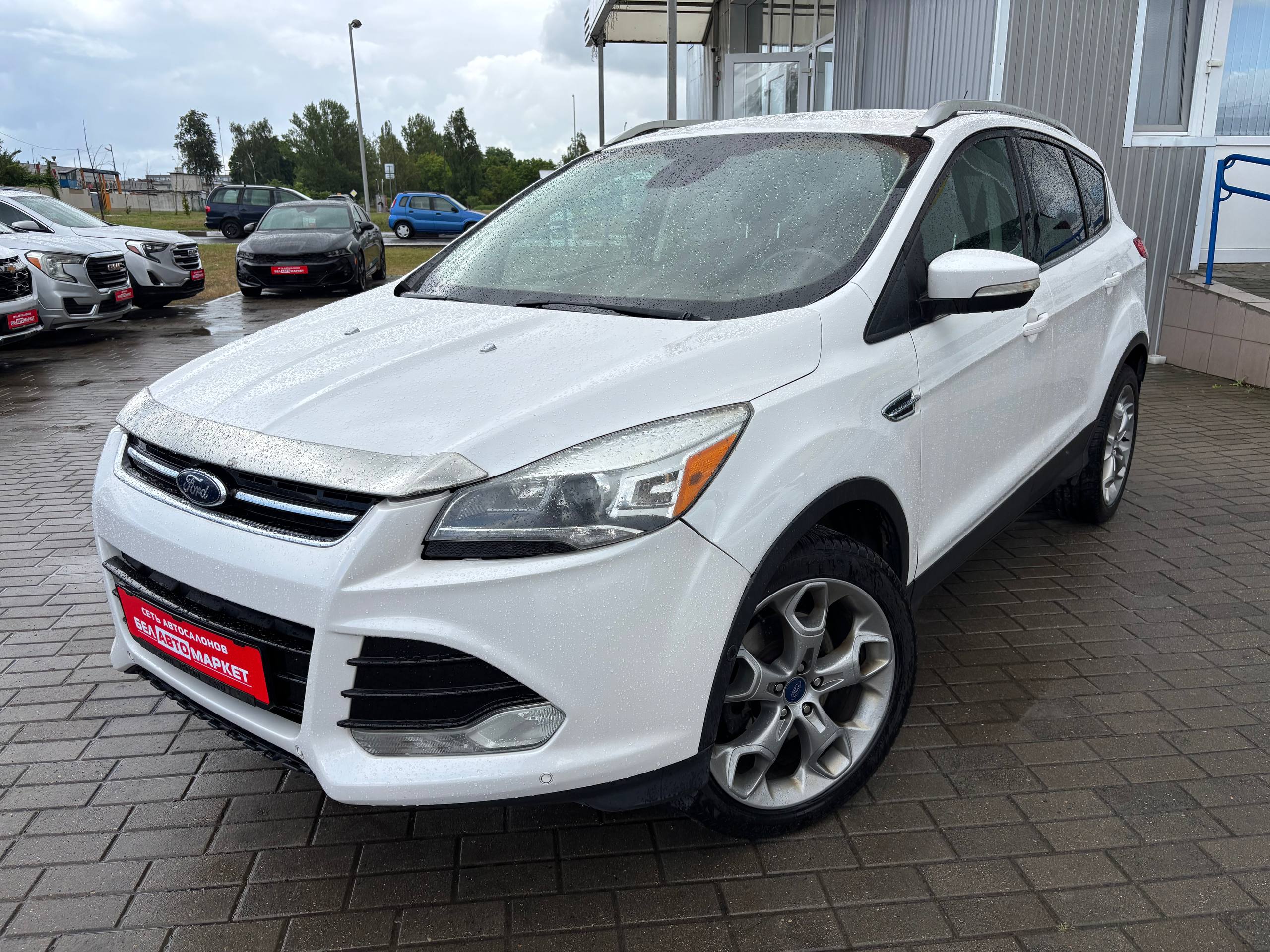 авто с пробегом ford escape 2012
