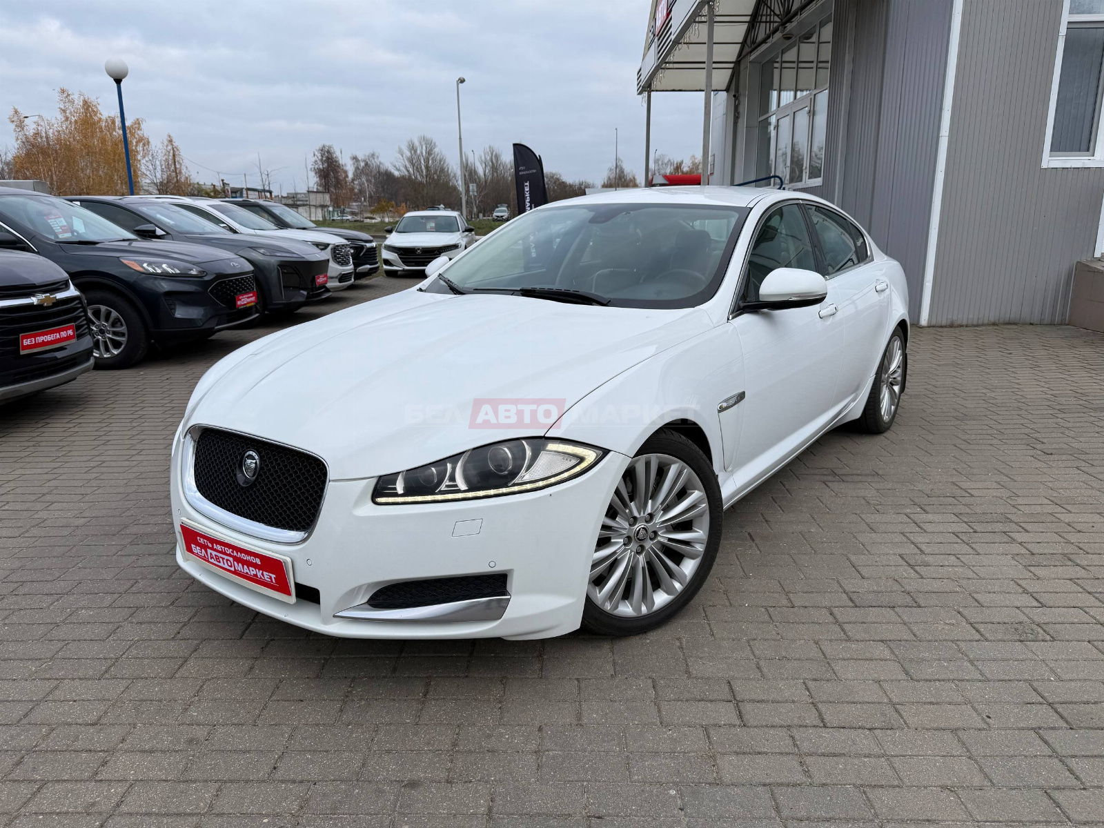 авто с пробегом jaguar xf 2012