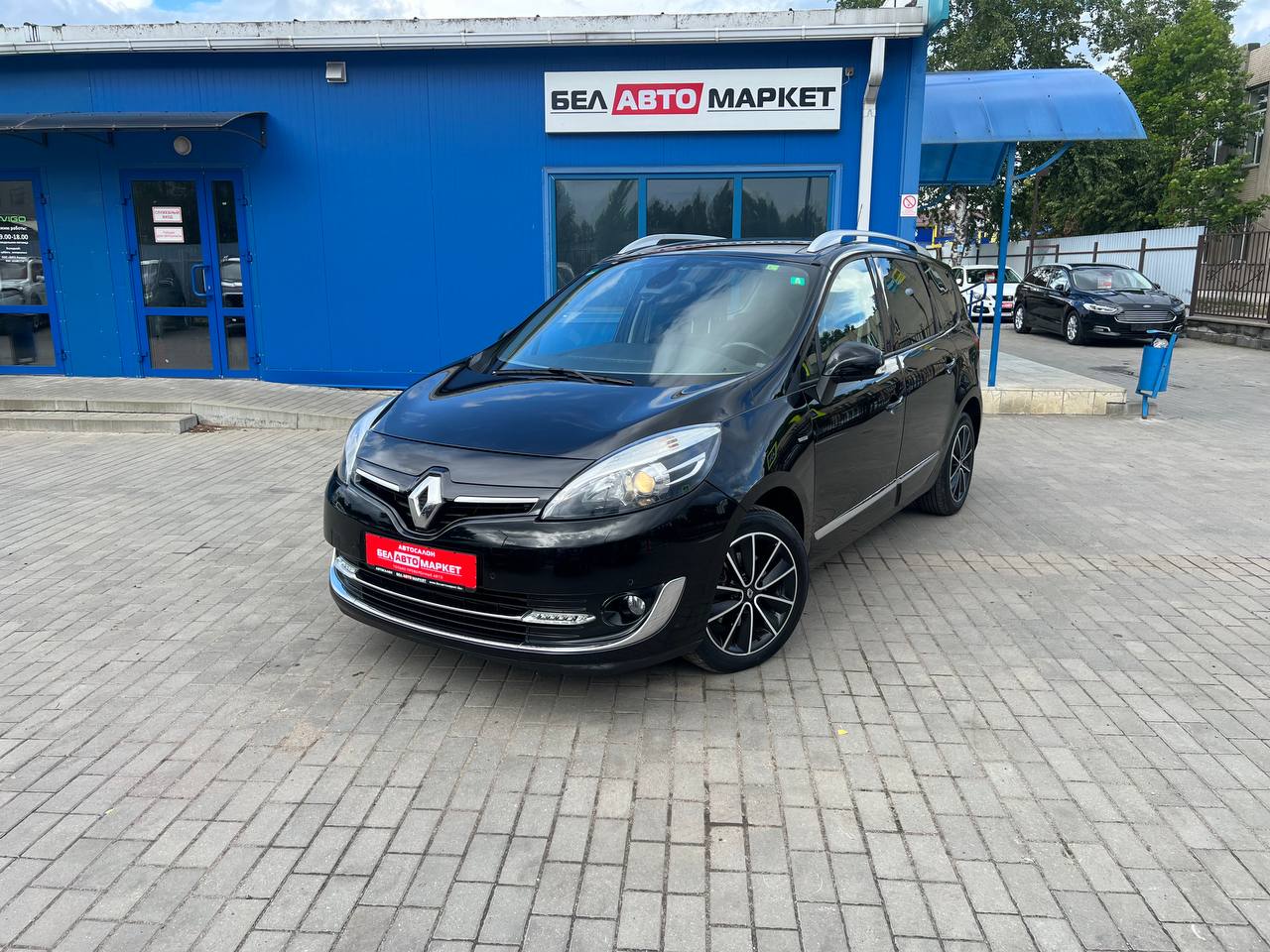 авто с пробегом renault Grand Scenic 2013