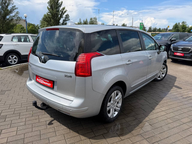 Фото автомобиля 5