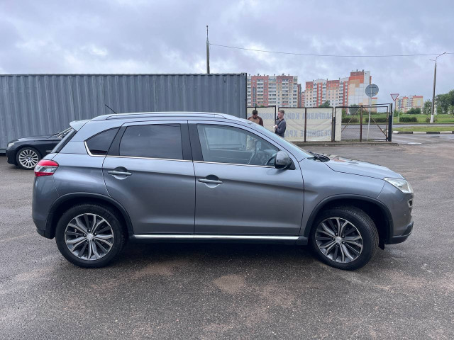 Фото автомобиля 3