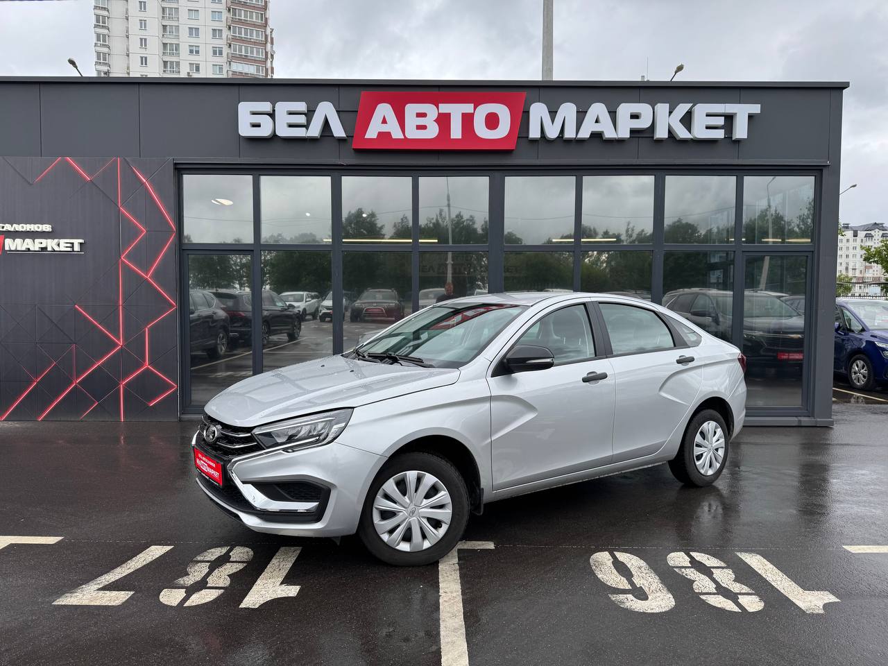 авто с пробегом lada (ВАЗ) vesta 2024