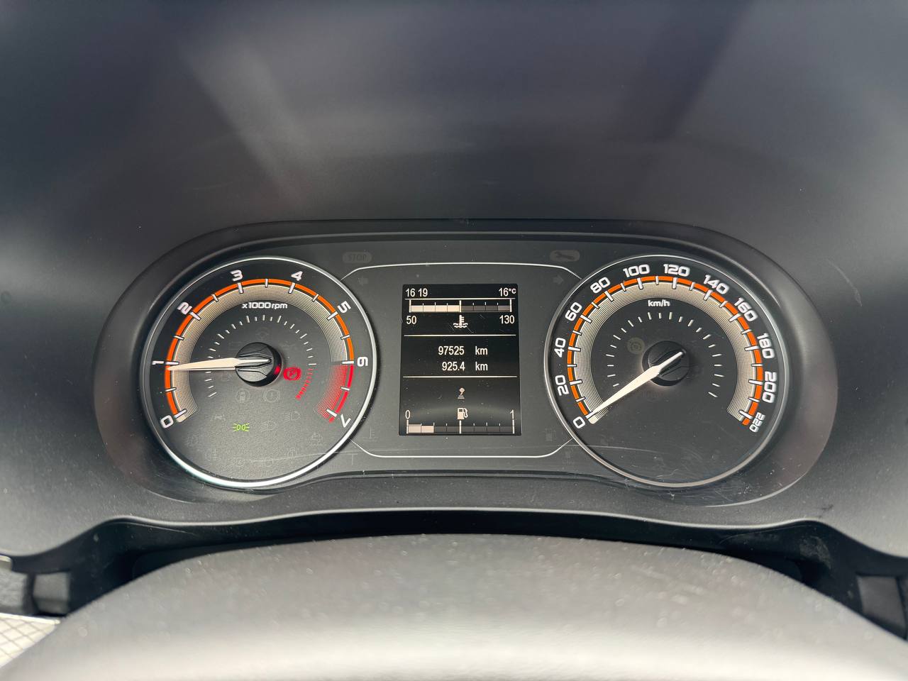 Фото автомобиля 10