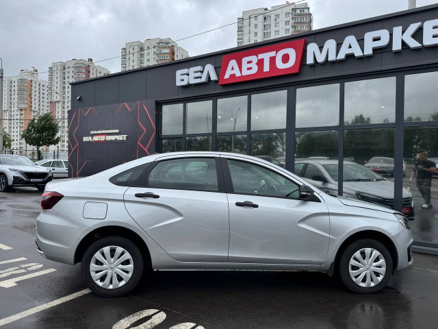 Фото автомобиля 3