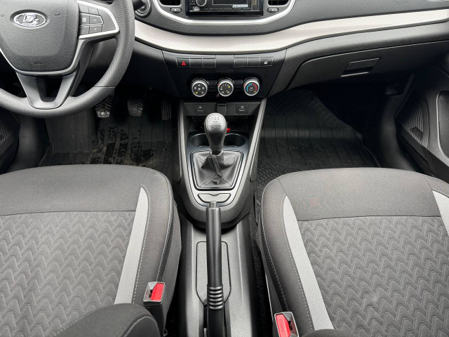 Фото автомобиля 12