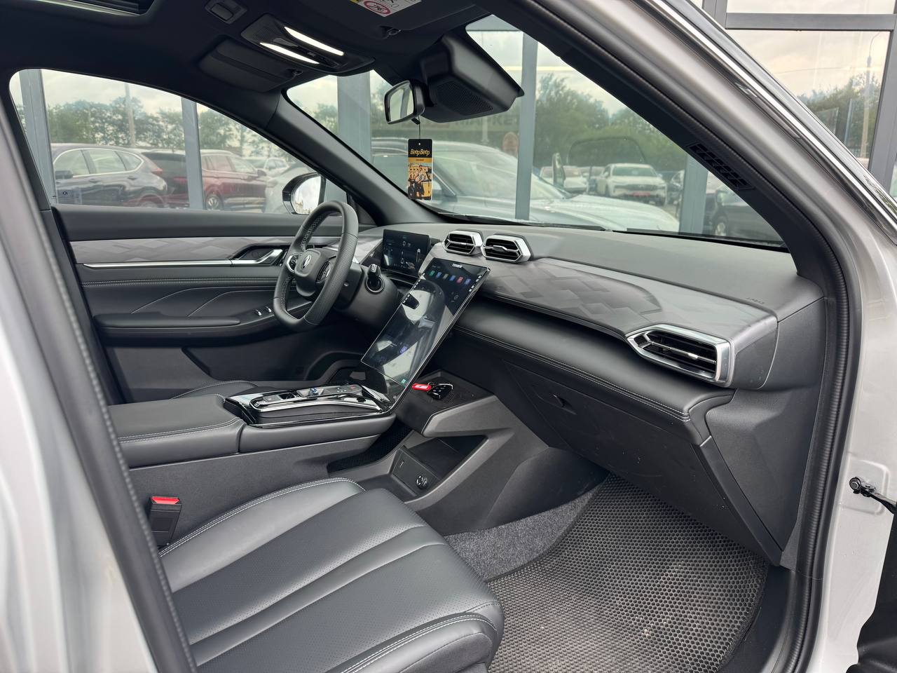 Фото автомобиля 18