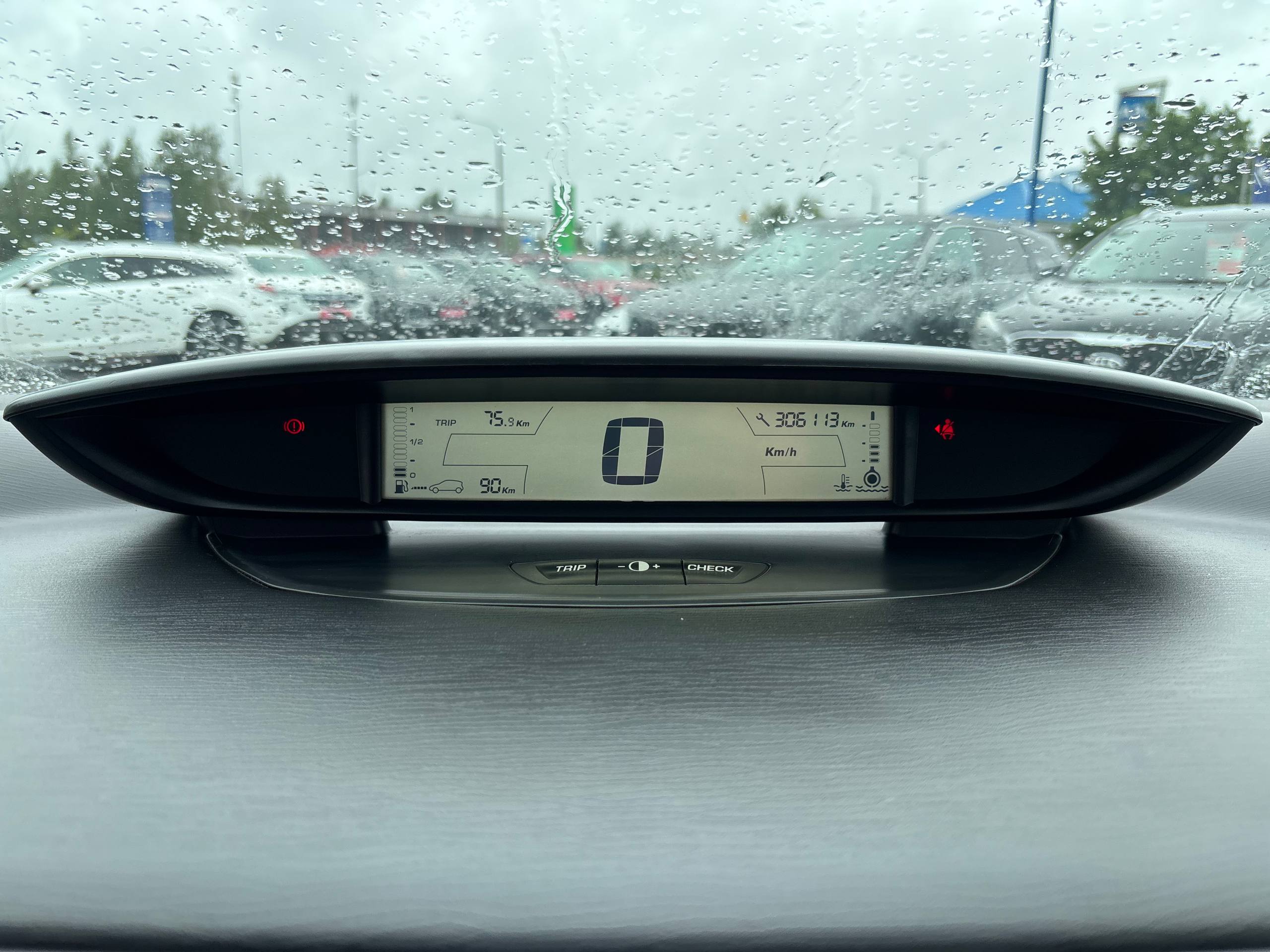 Фото автомобиля 10