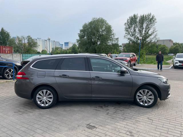 Фото автомобиля 5