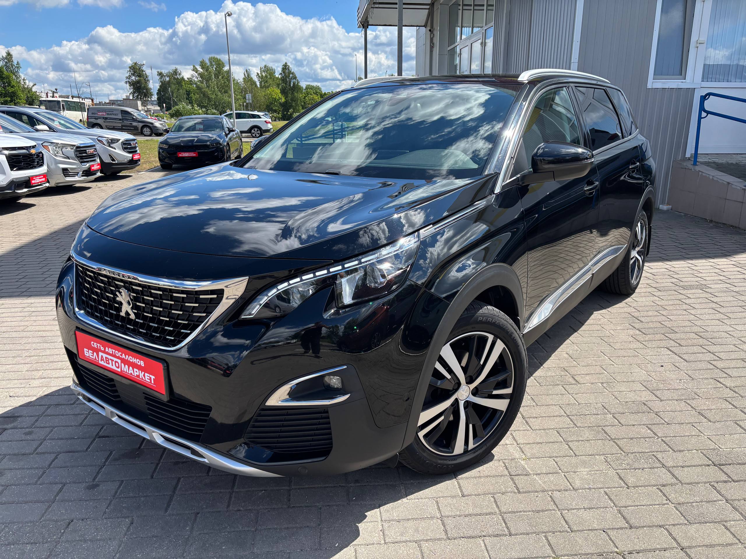 авто с пробегом peugeot 5008 2018