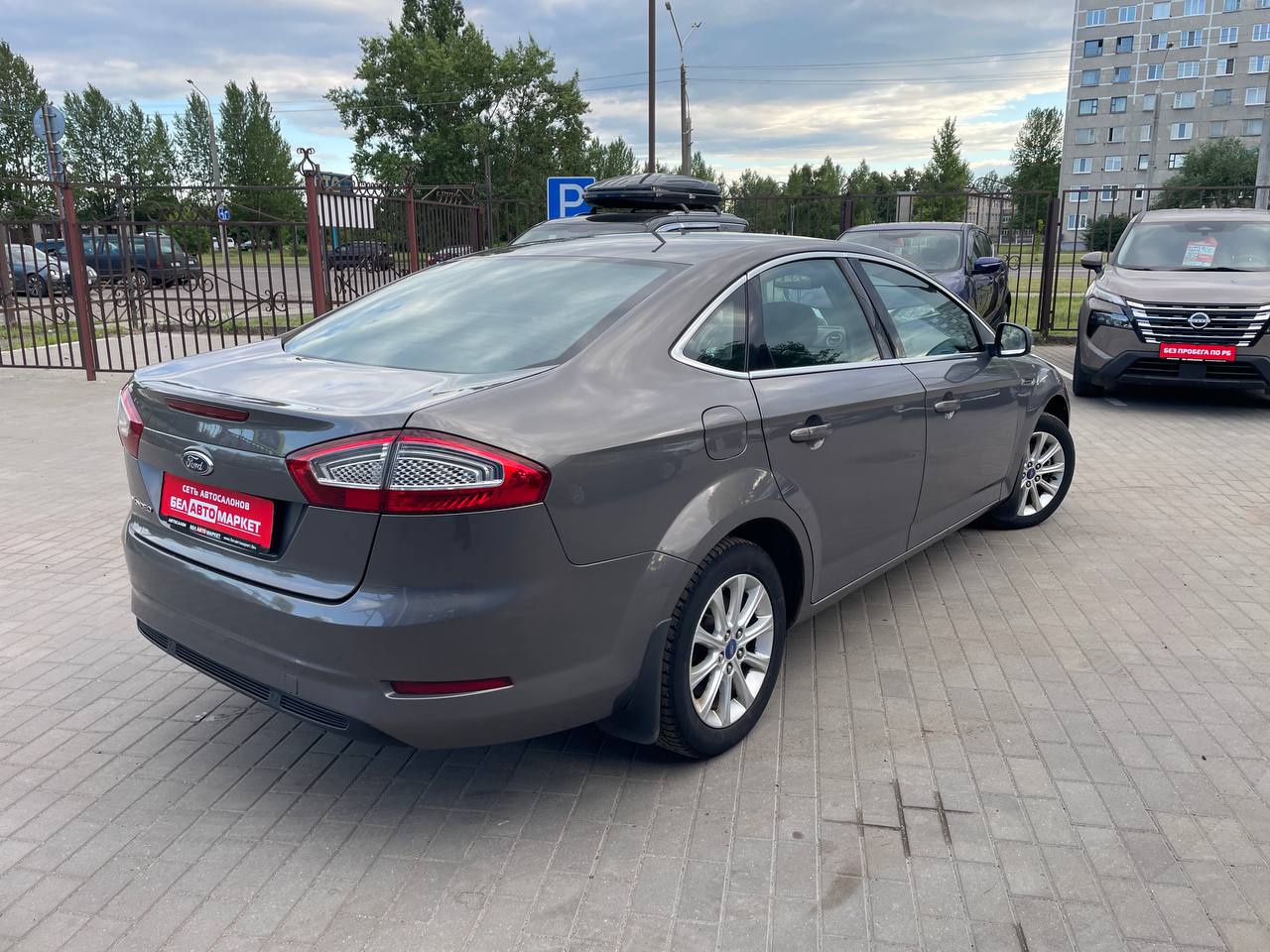 Фото автомобиля 12