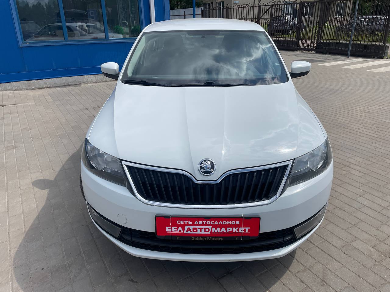 Фото автомобиля 3