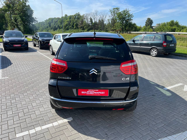 Фото автомобиля 5