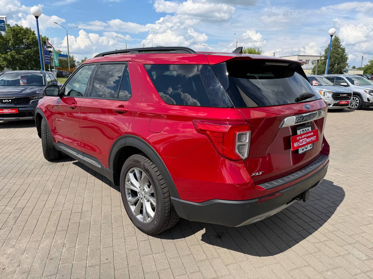 Фото автомобиля 2
