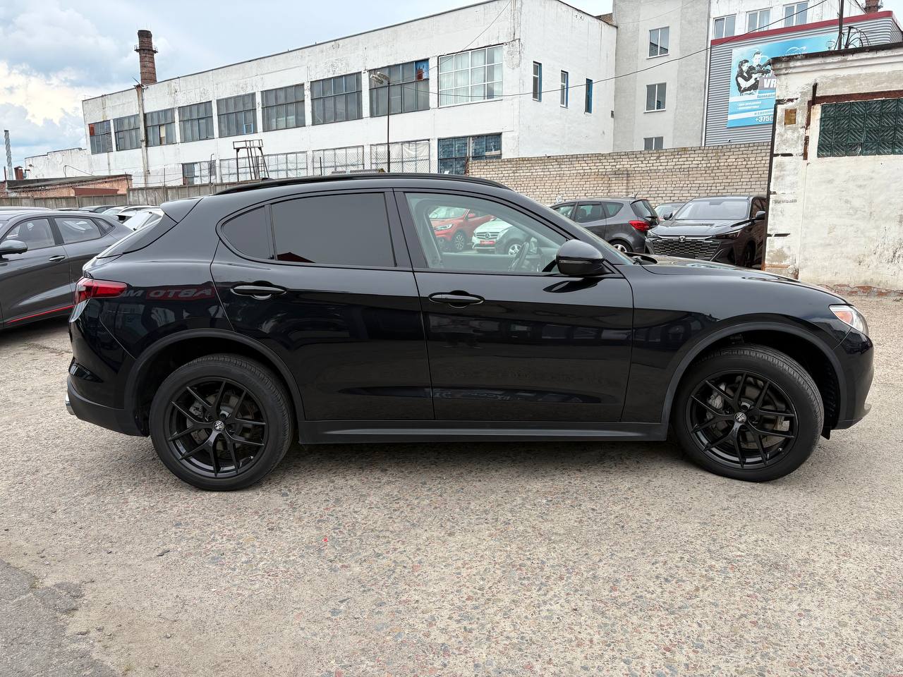 Фото автомобиля 3