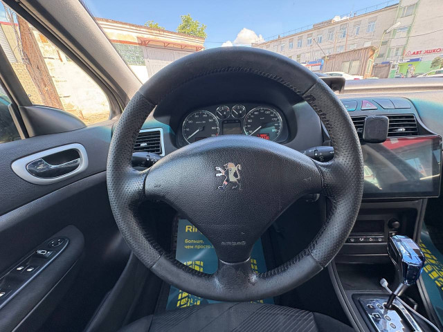 Фото автомобиля 11