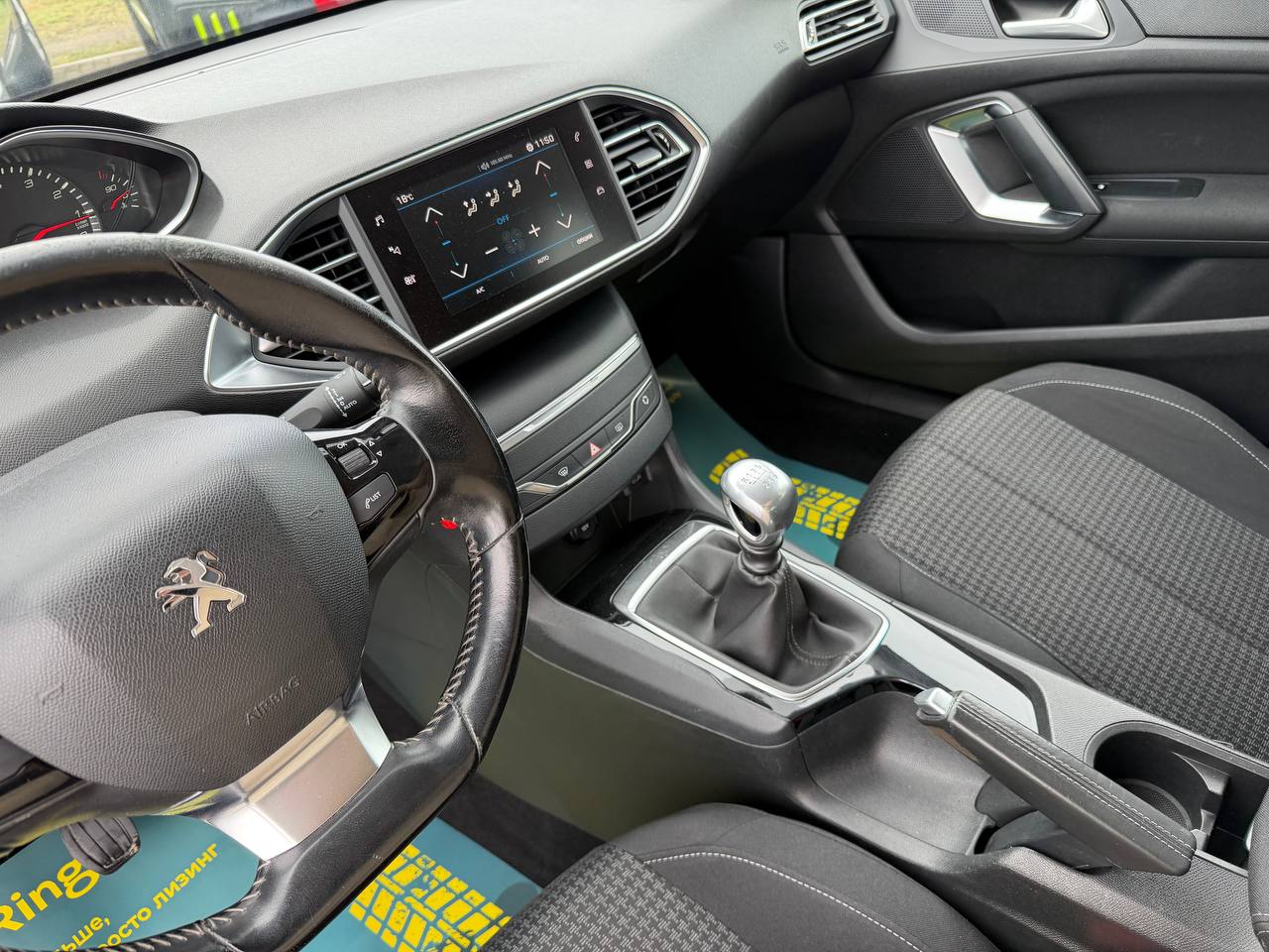 Фото автомобиля 12