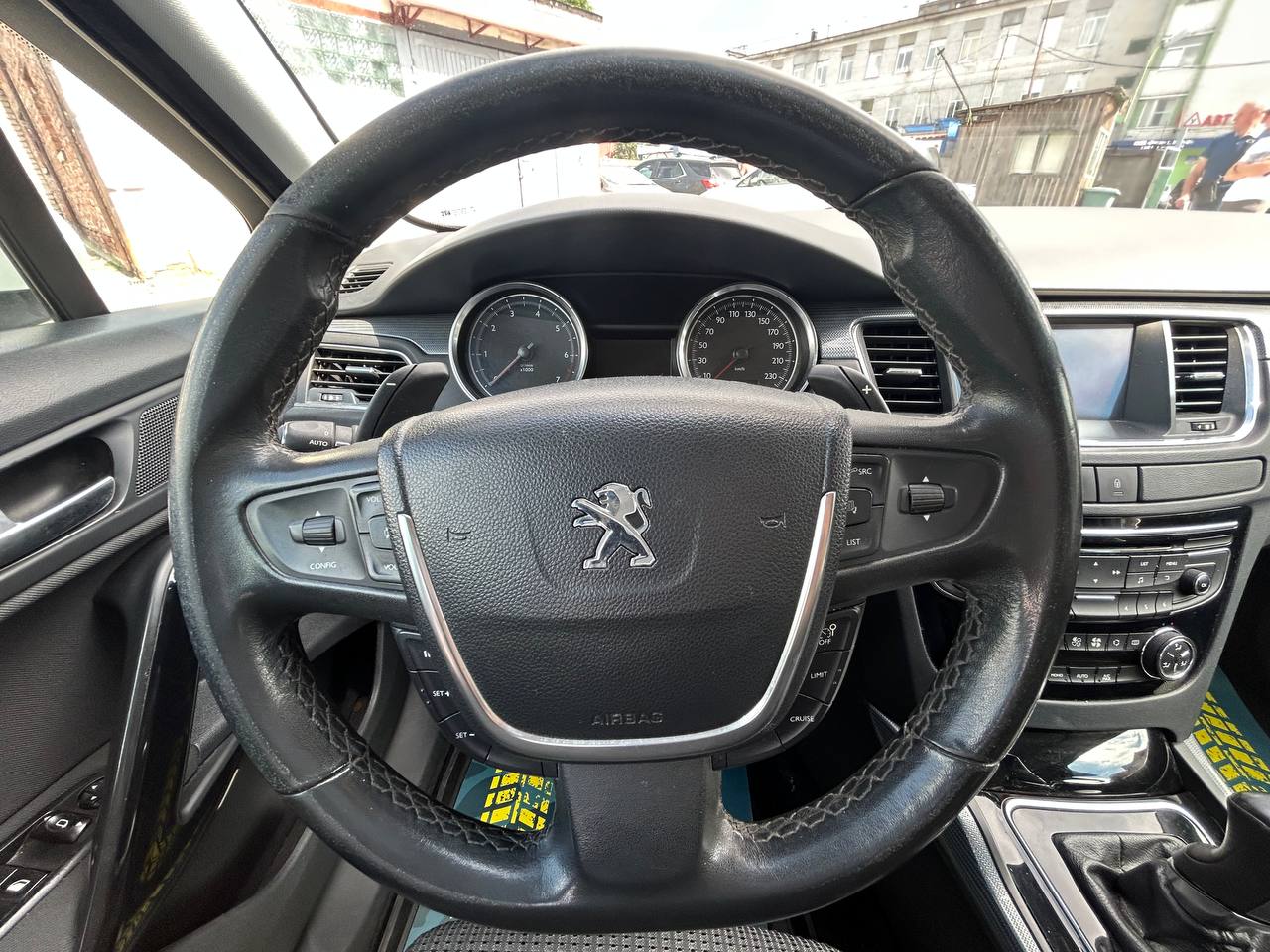Фото автомобиля 11