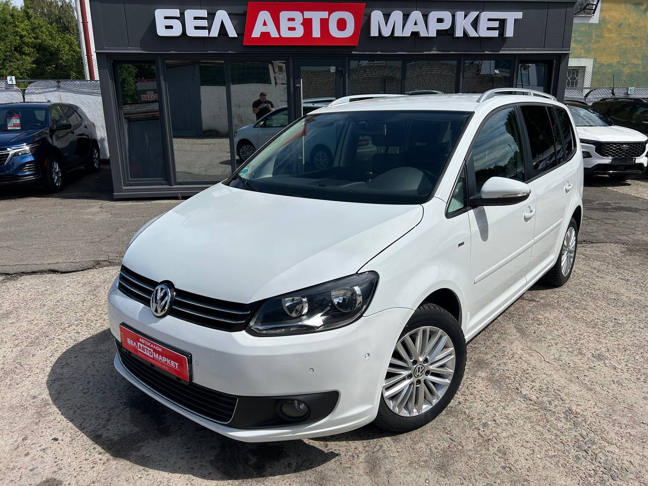 авто с пробегом volkswagen touran 2015