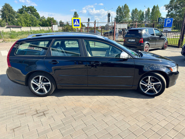 Фото автомобиля 3
