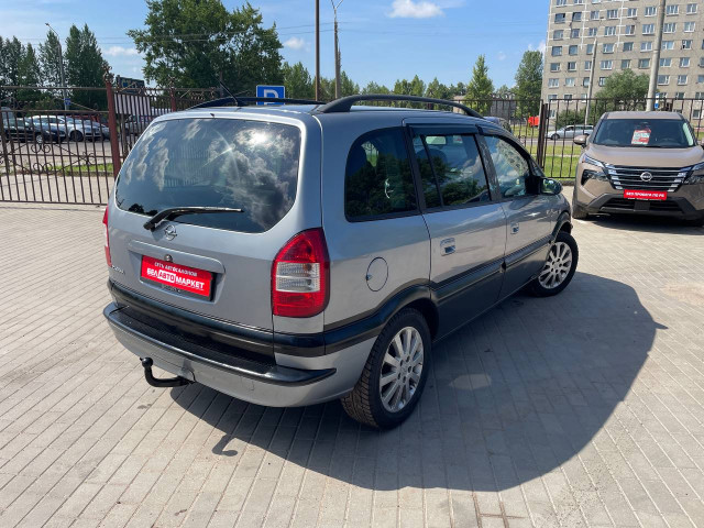 Фото автомобиля 12