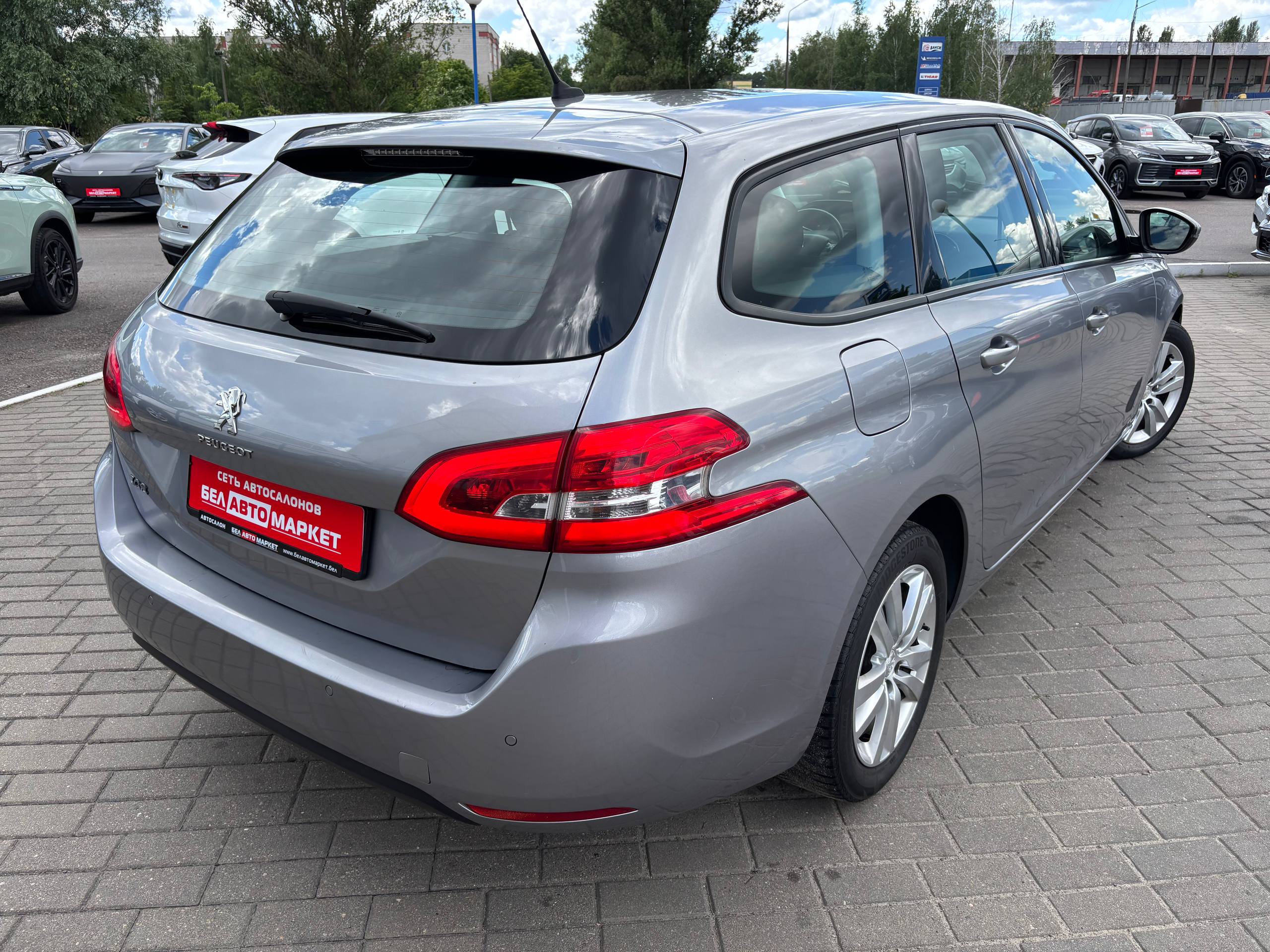 Фото автомобиля 5