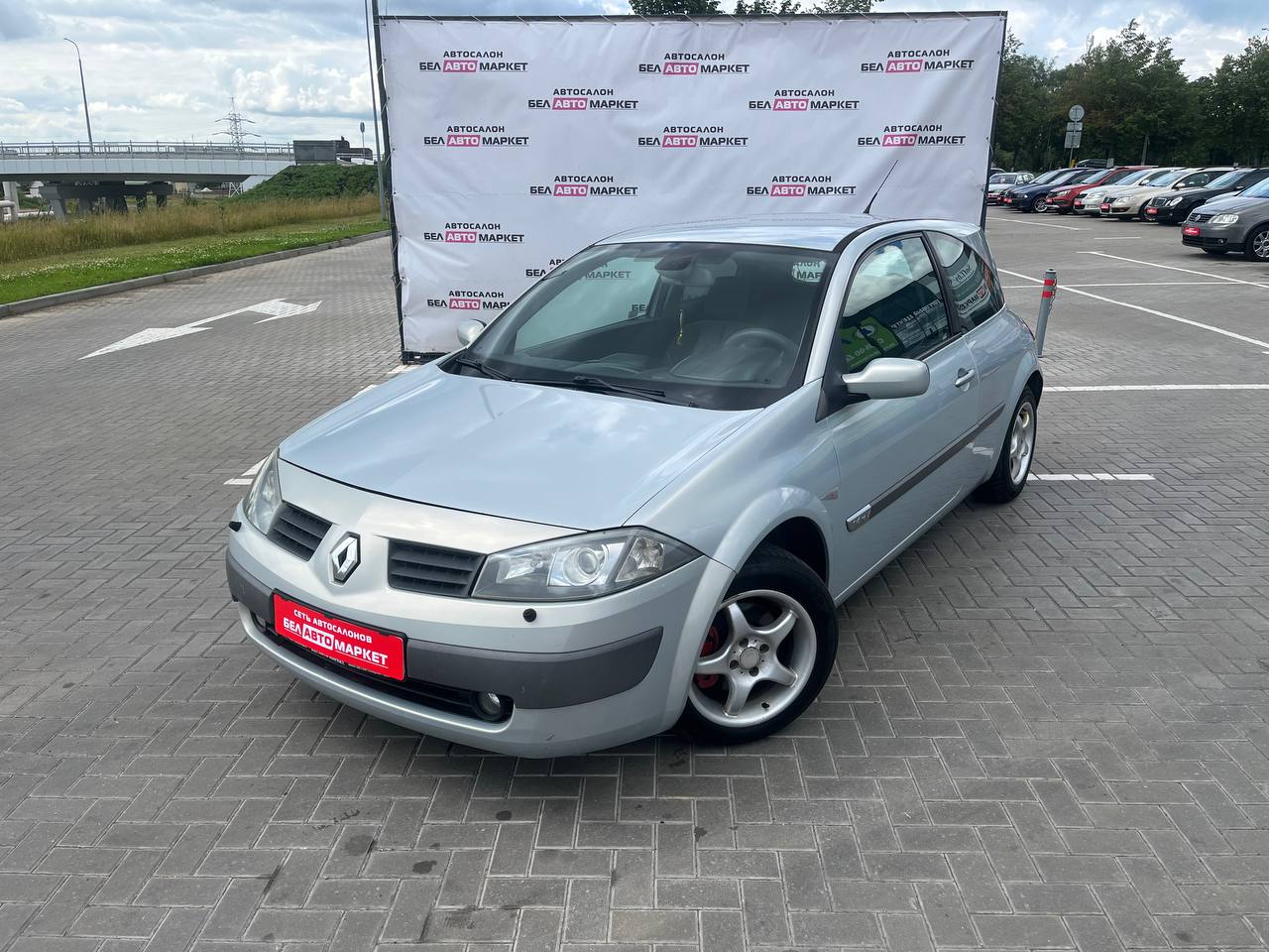авто с пробегом renault megane 2002