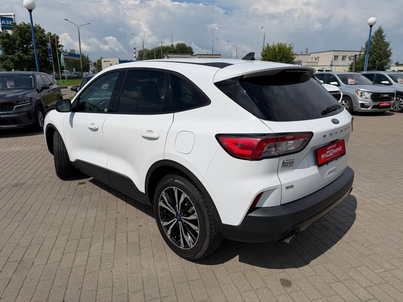 Фото автомобиля 6
