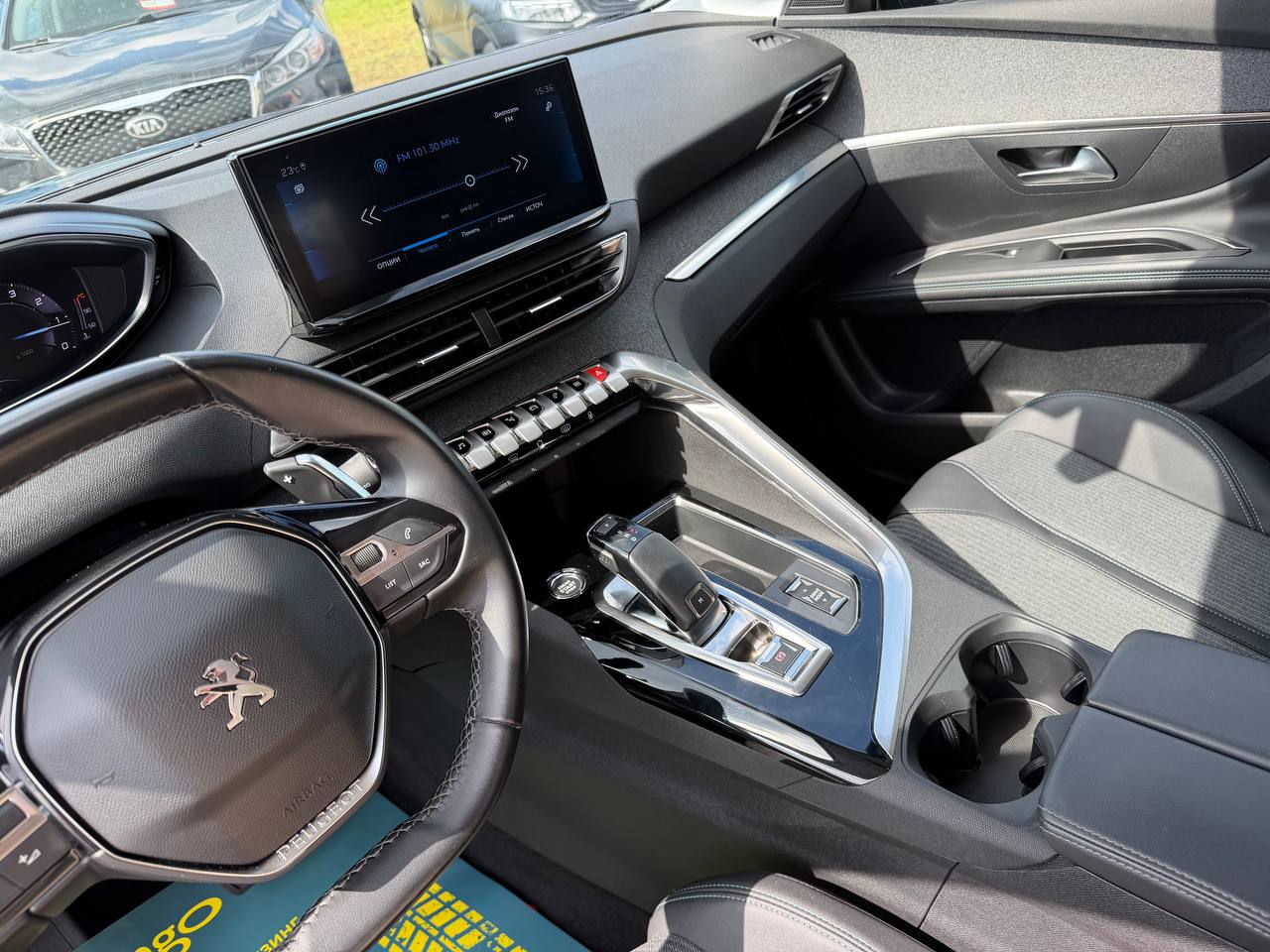 Фото автомобиля 12