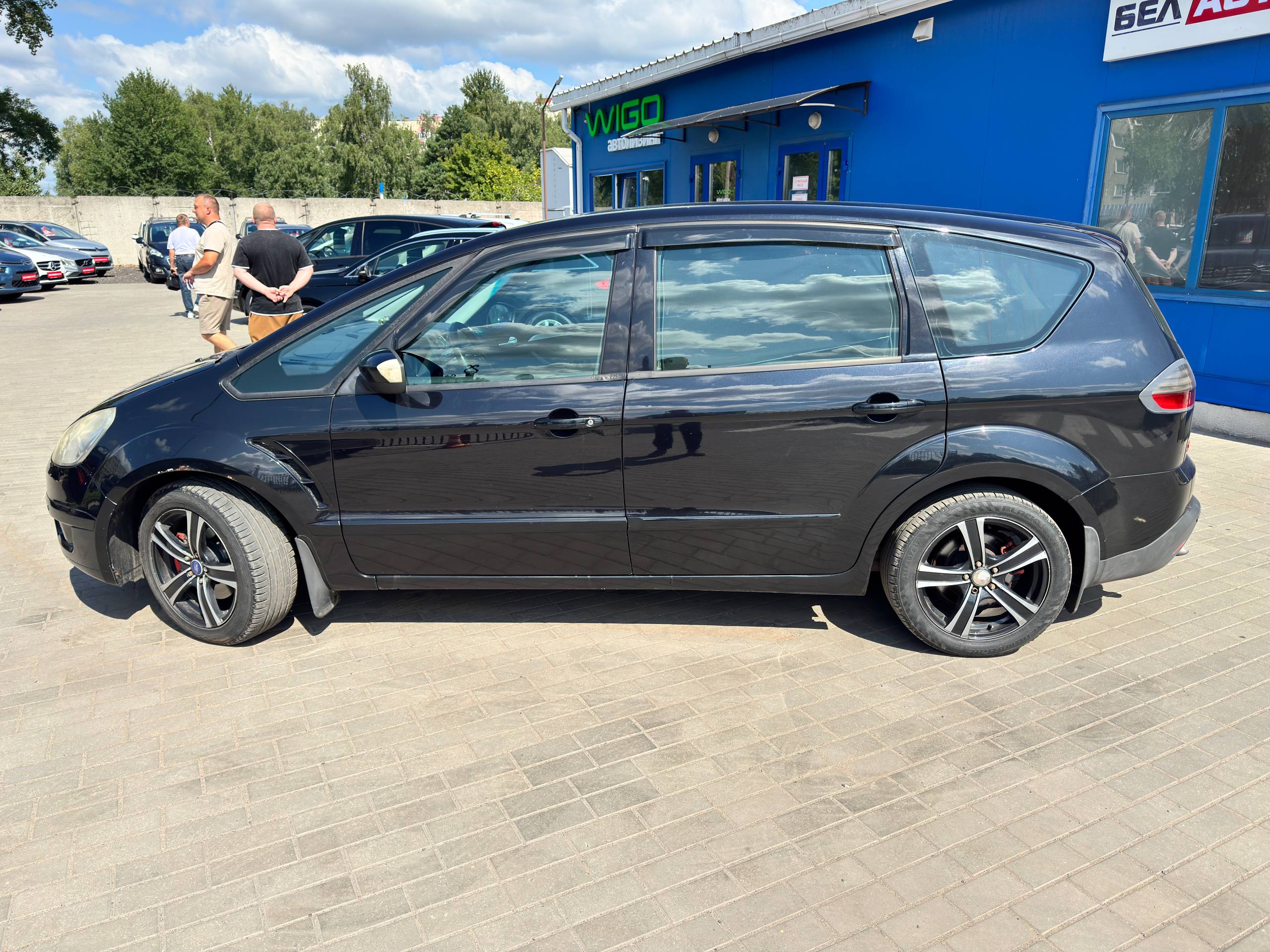 Фото автомобиля 8