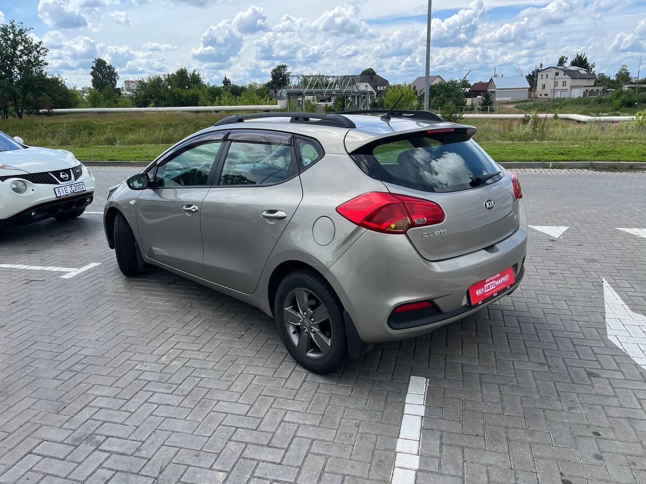 Фото автомобиля 6