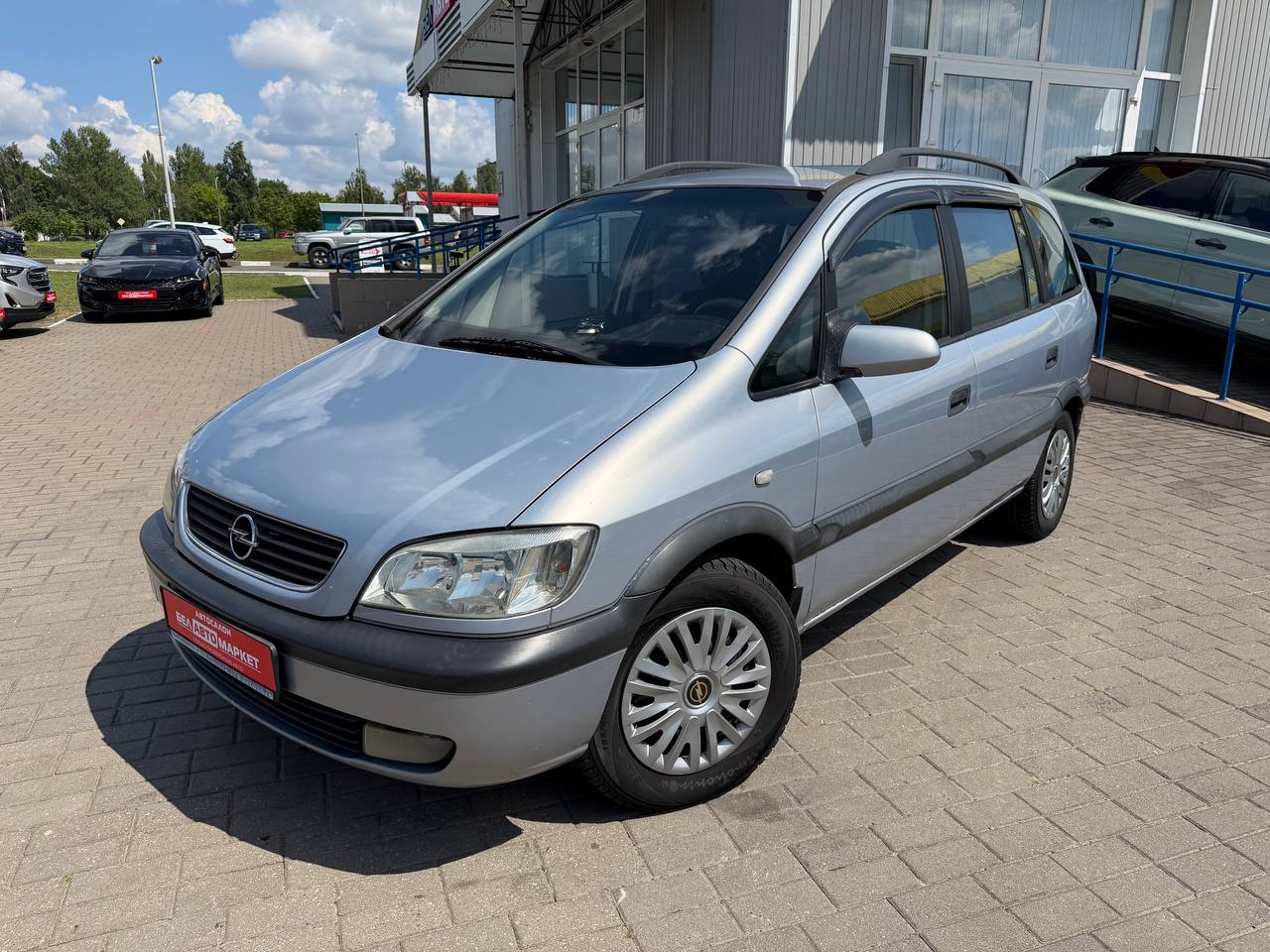 авто с пробегом opel zafira 2001