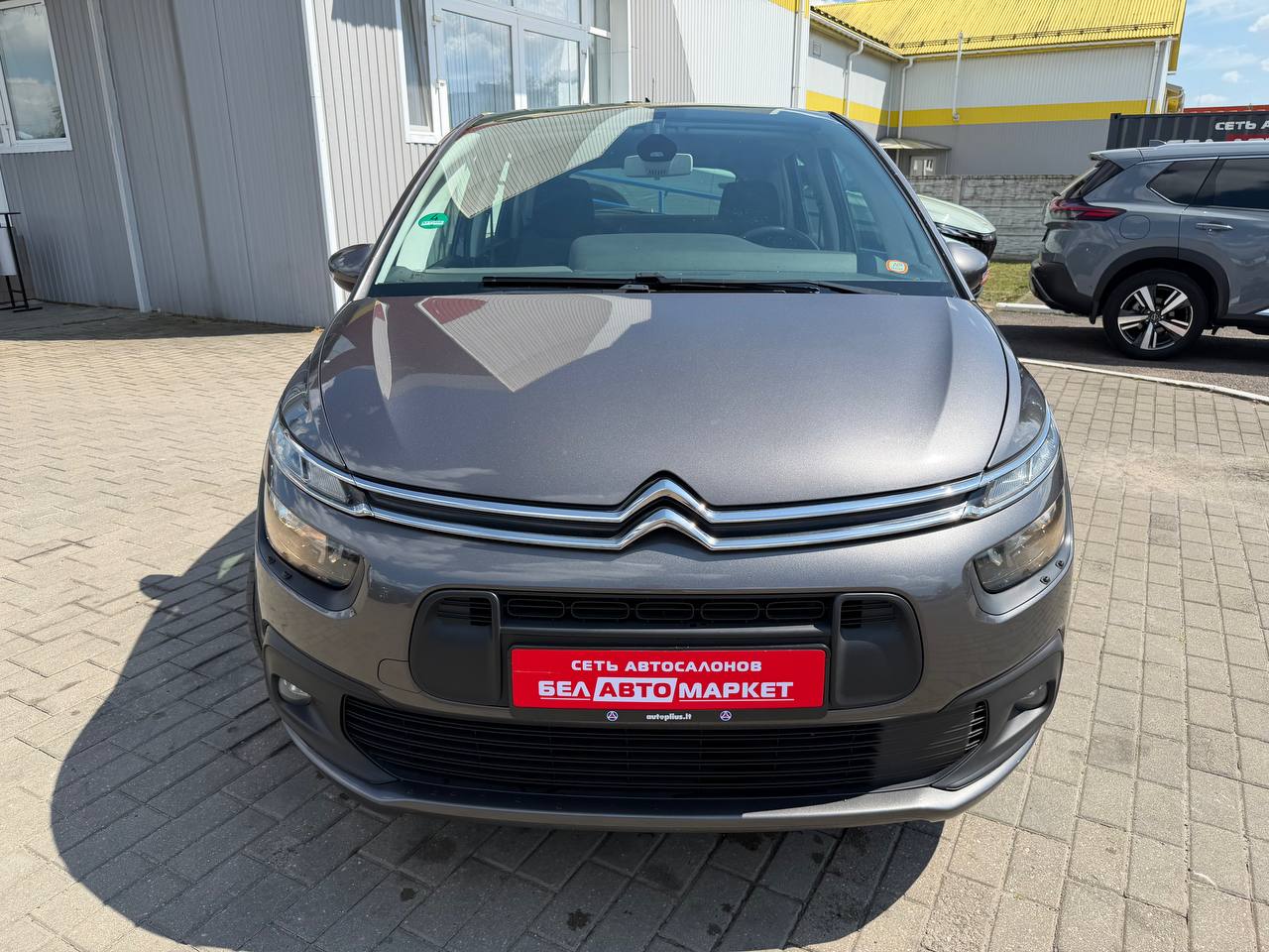 Фото автомобиля 2