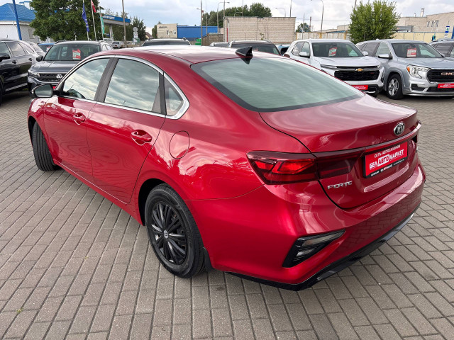 Фото автомобиля 8