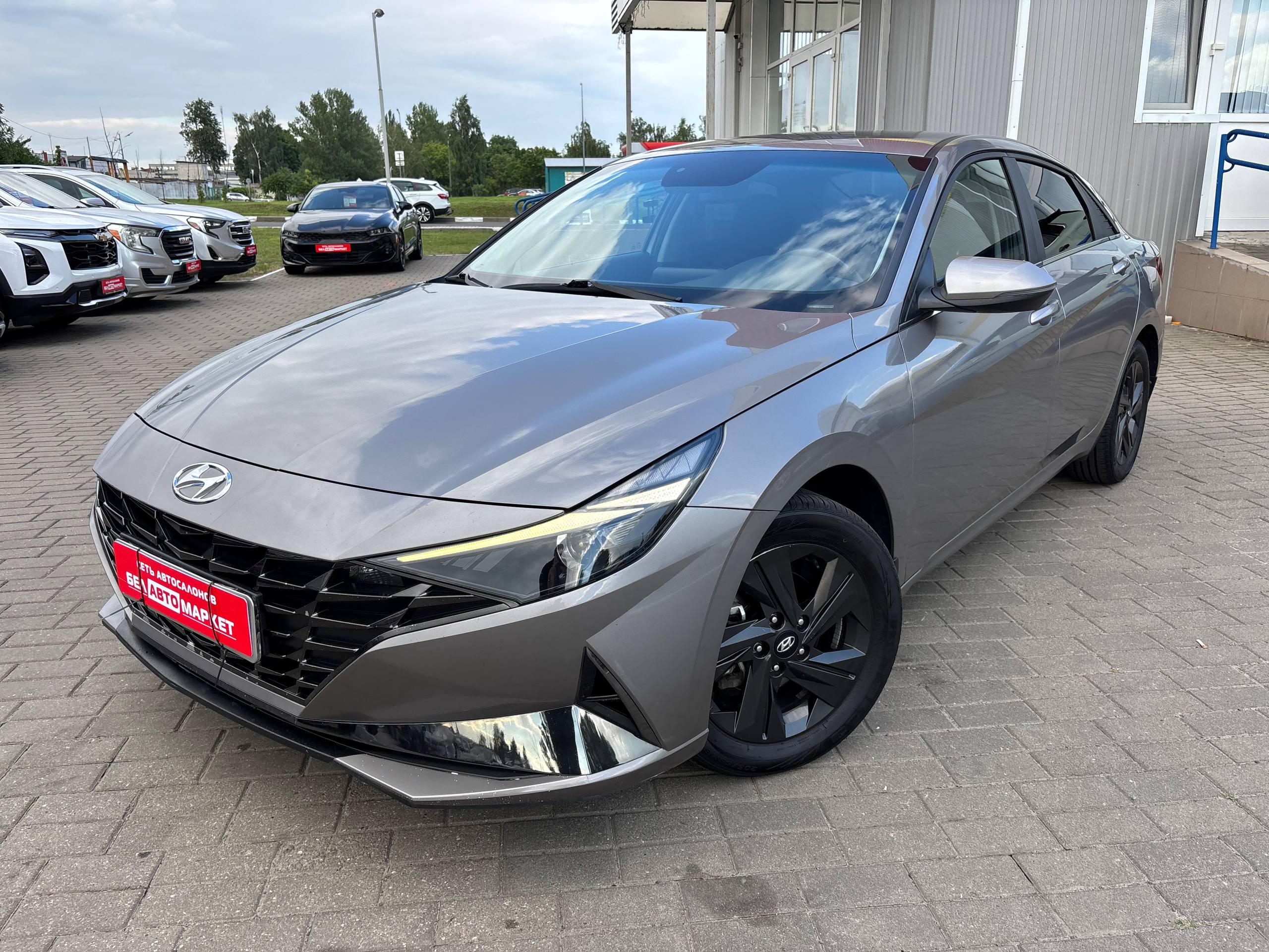 авто с пробегом hyundai elantra 2021