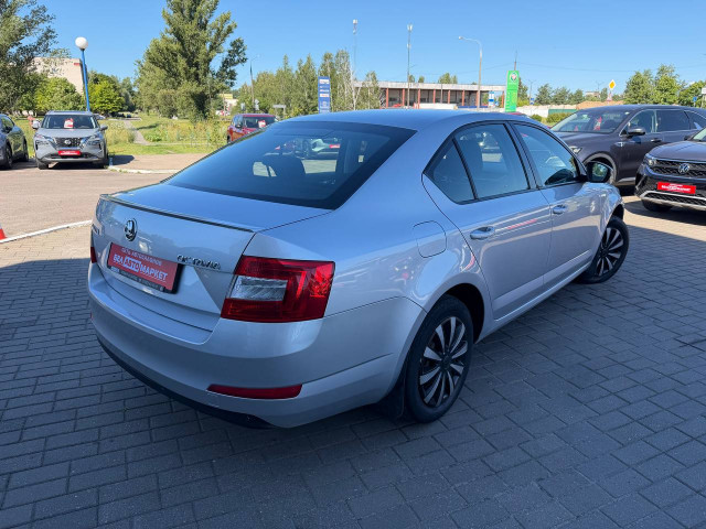 Фото автомобиля 5