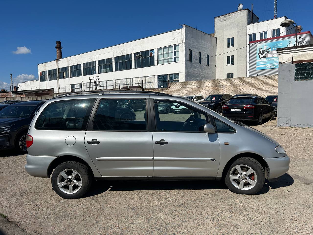 Фото автомобиля 3