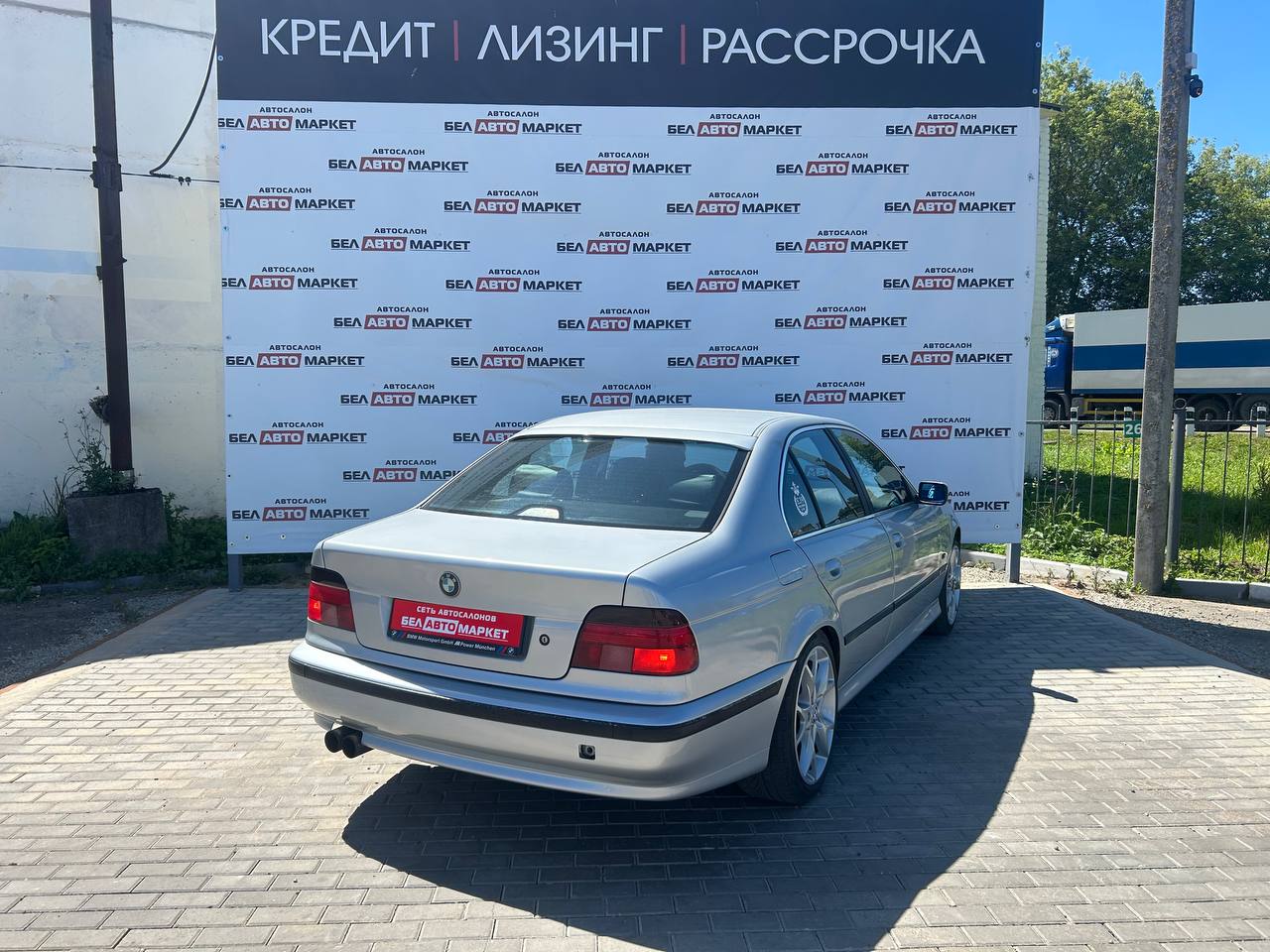 Фото автомобиля 3