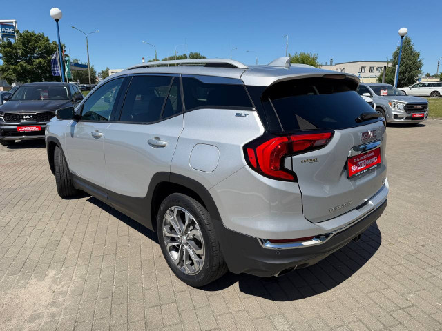 Фото автомобиля 2