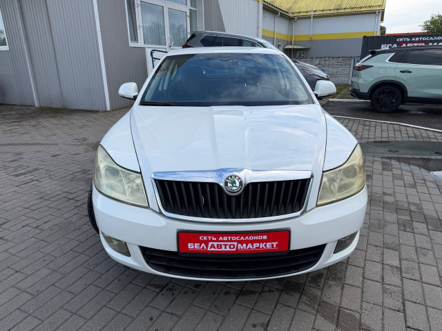 Фото автомобиля 3