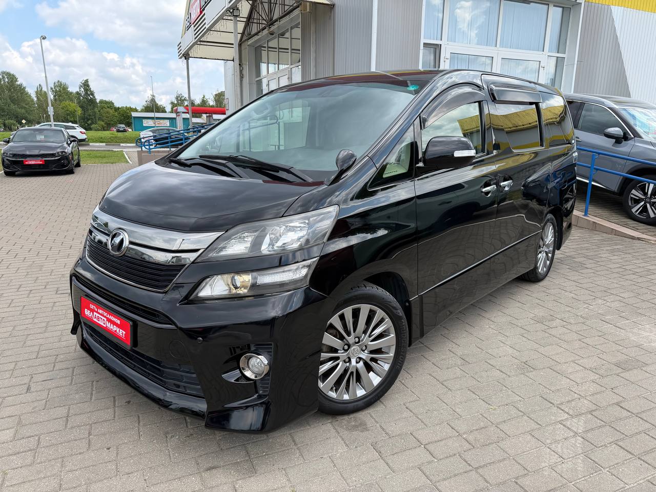 авто с пробегом toyota alphard 2012
