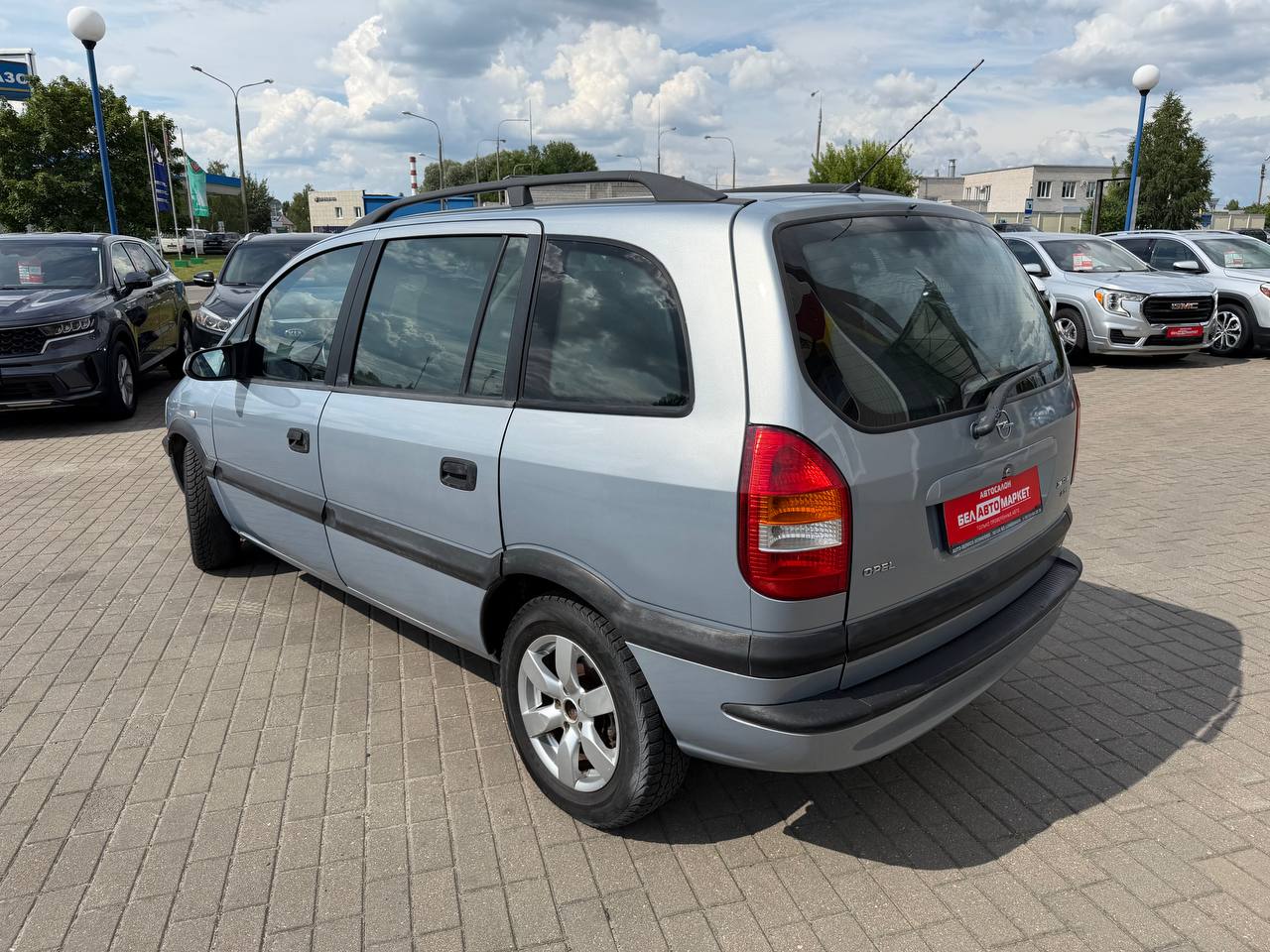 Фото автомобиля 7