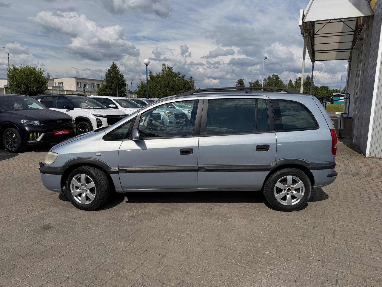 Фото автомобиля 8