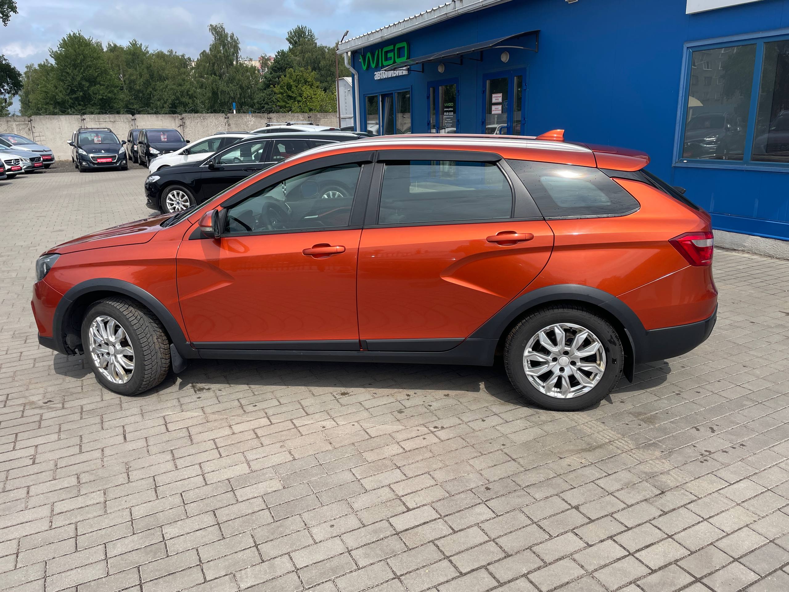 Фото автомобиля 8