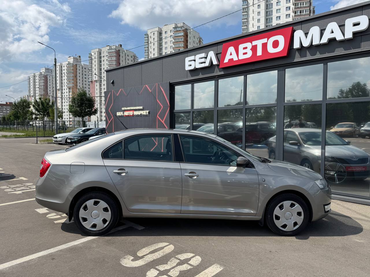 Фото автомобиля 3