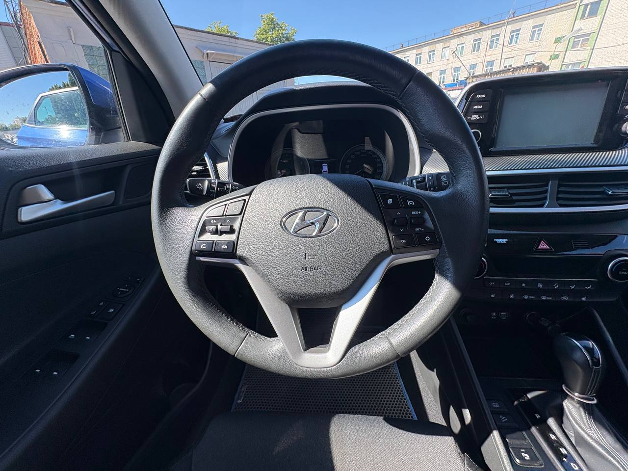 Фото автомобиля 11